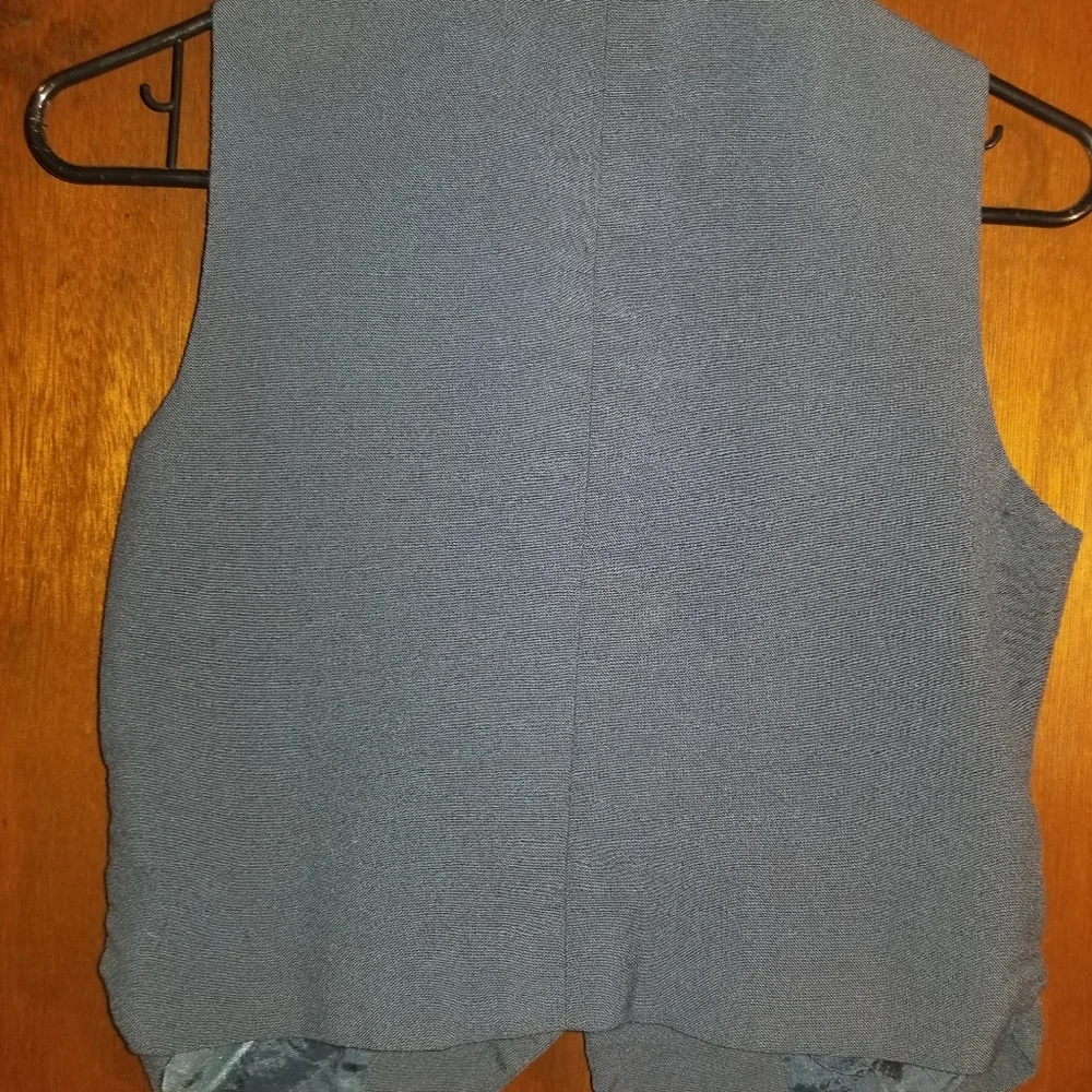 Vest - Picture 2 of 2